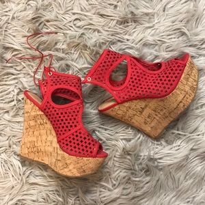 Red Wedges *Missing Strap*